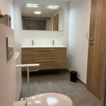 Sy Ca Me Chante Tinyhouse Lägenhetshotell