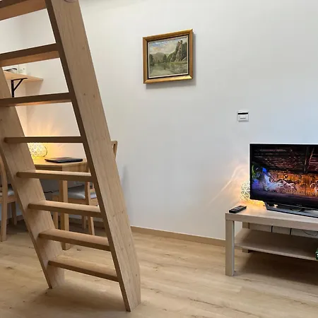 Sy Ca Me Chante Tinyhouse